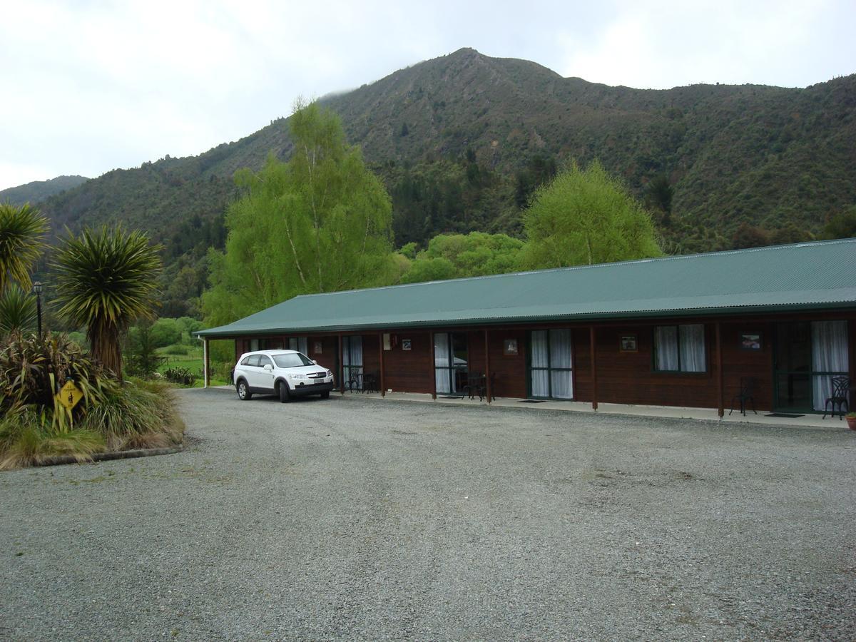 Kiwi Park Motels Murchison Exterior foto